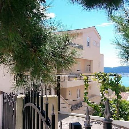 Comfort Apartments Бар Екстер'єр фото