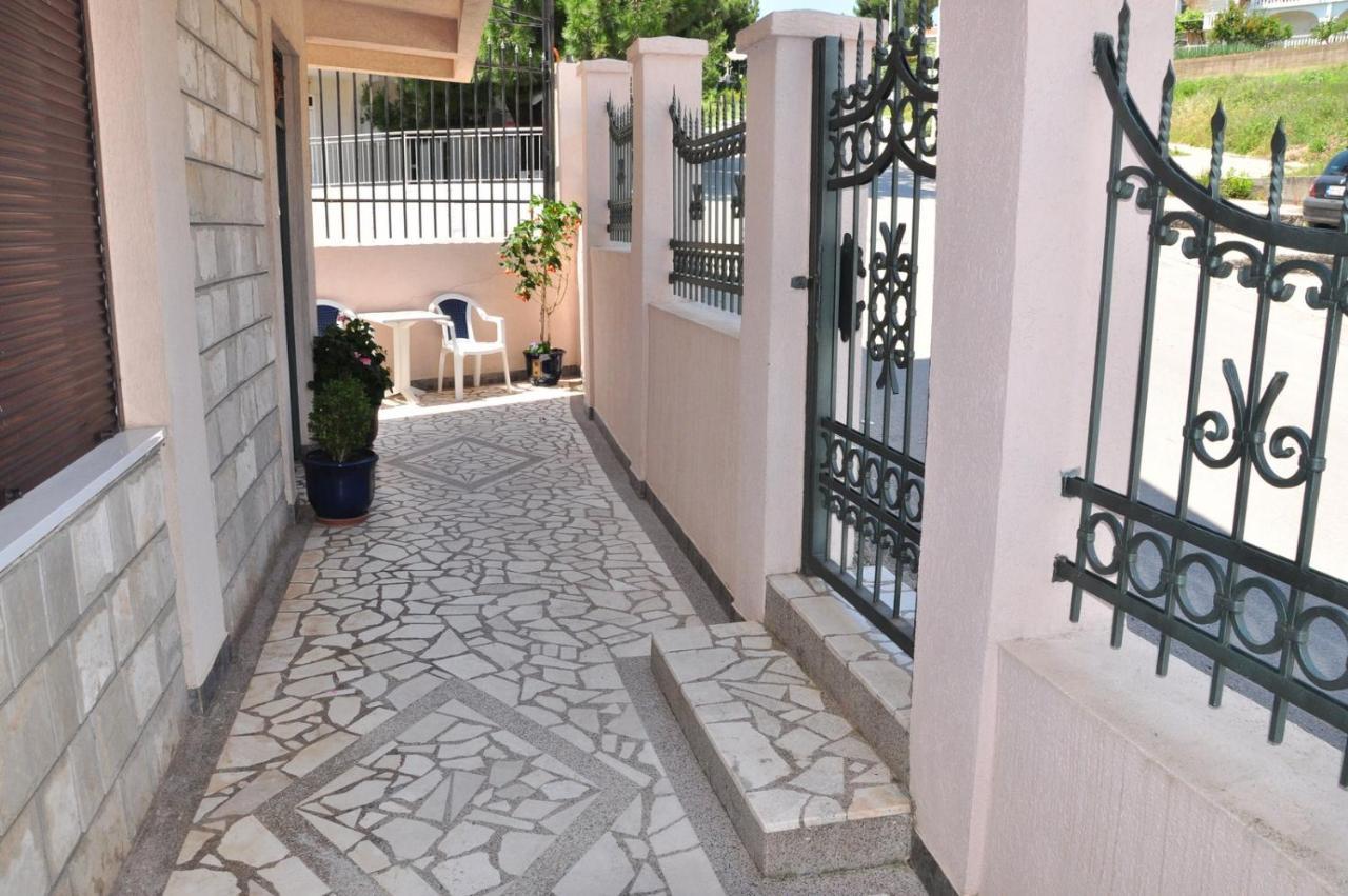 Comfort Apartments Бар Екстер'єр фото