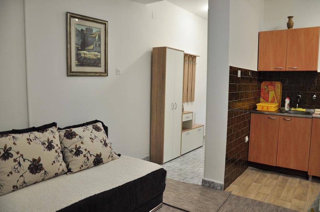 Comfort Apartments Бар Екстер'єр фото