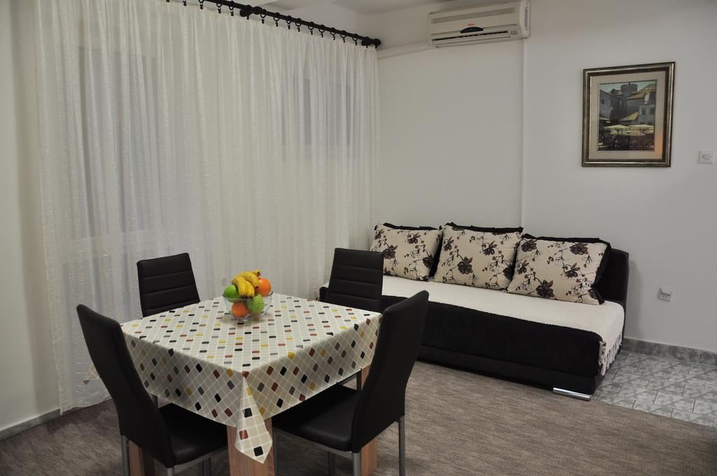 Comfort Apartments Бар Екстер'єр фото