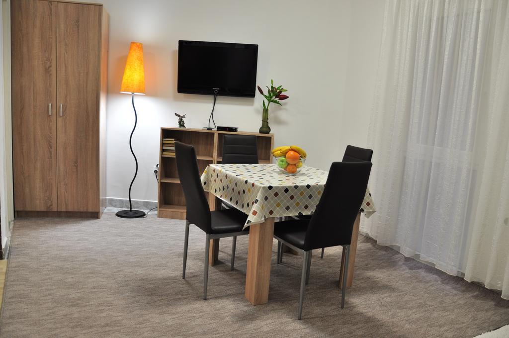 Comfort Apartments Бар Екстер'єр фото