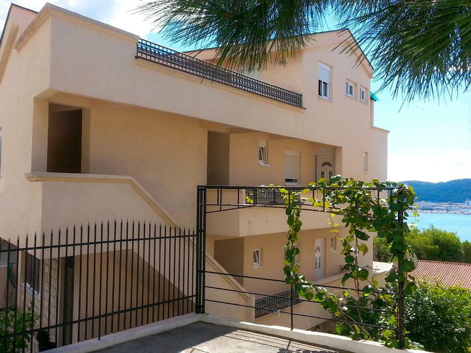 Comfort Apartments Бар Екстер'єр фото